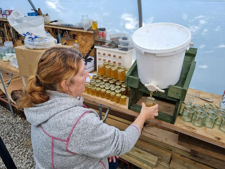 Honey From The Hill | Ramsbottom | Apiary | Honey & Beeswax Products Honey From The Hill | Ramsbottom | Apiary | Honey & Beeswax Products